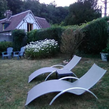 L'ajoussienne * Ajou