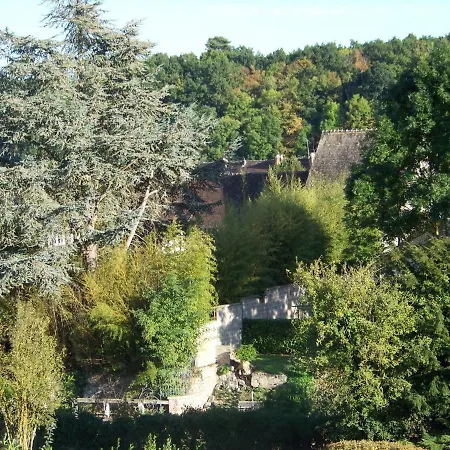 L'ajoussienne Nyaraló *